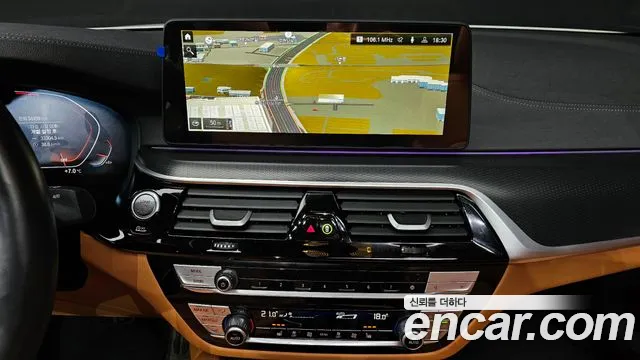 BMW 5-Series — Фото автомобиля 14