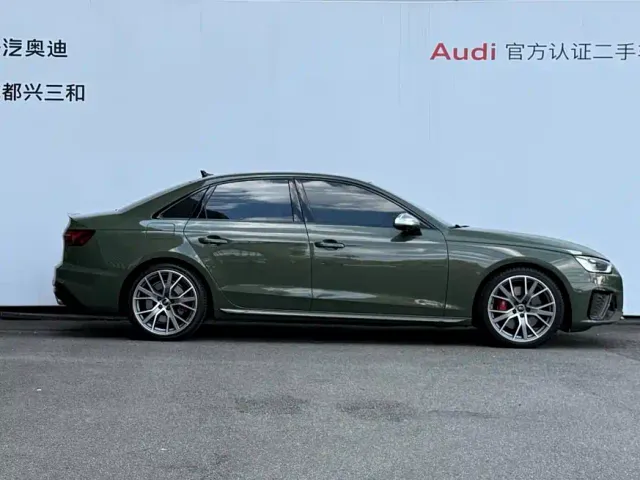 Audi S4 — Фото автомобиля 3