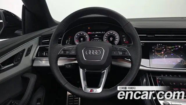 Audi Q8 55 TFSI quattro Premium — Фото автомобиля 13