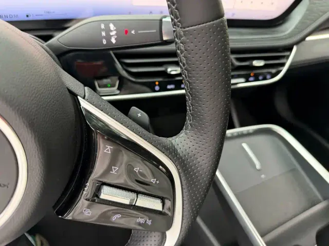 Buick LaCrosse — Фото автомобиля 10