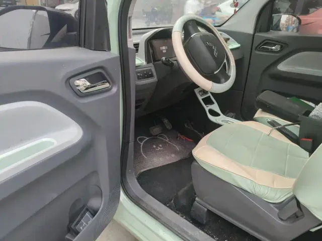 Wuling Hongguang Mini EV — Фото автомобиля 12