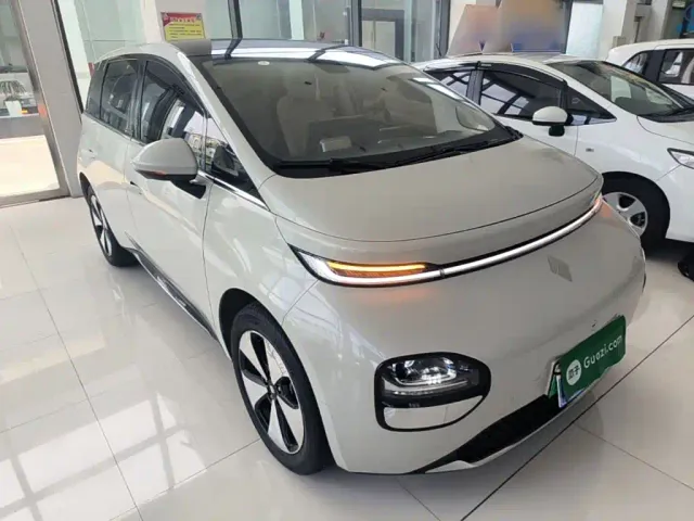 Baojun Cloud — Фото автомобиля 3