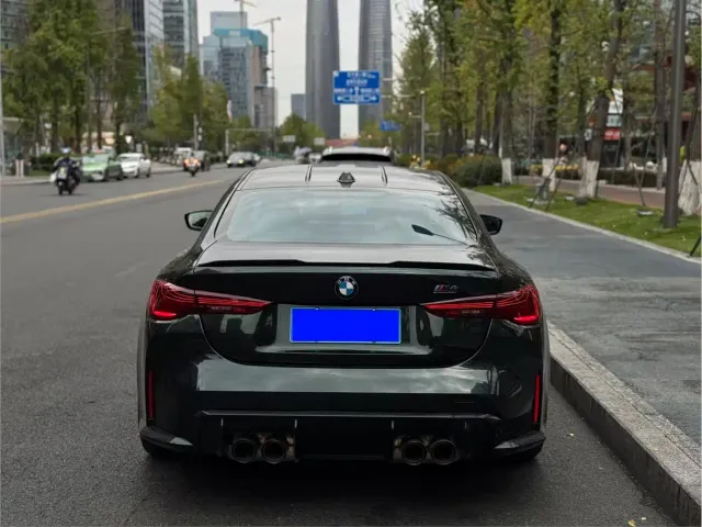 BMW M4 — Фото автомобиля 5