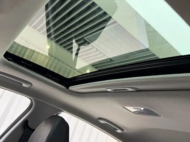 Hyundai Elantra — Фото автомобиля 10