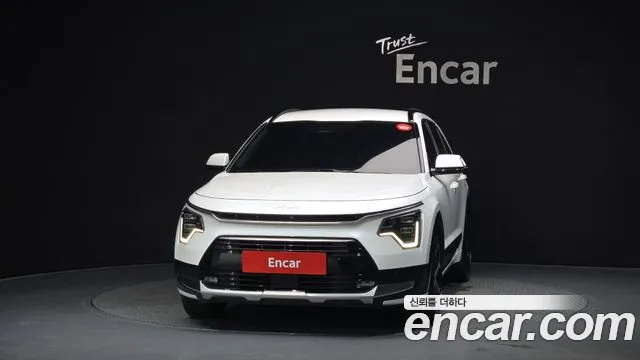 Kia Niro The All New Niro Signature — Фото автомобиля 3