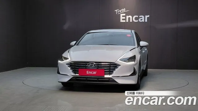 Hyundai Sonata Sonata (DN8) 2.0 LPG(Для проката) — Фото автомобиля 3