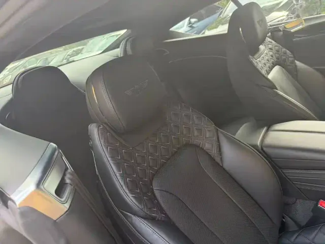 Bentley Continental — Фото автомобиля 12