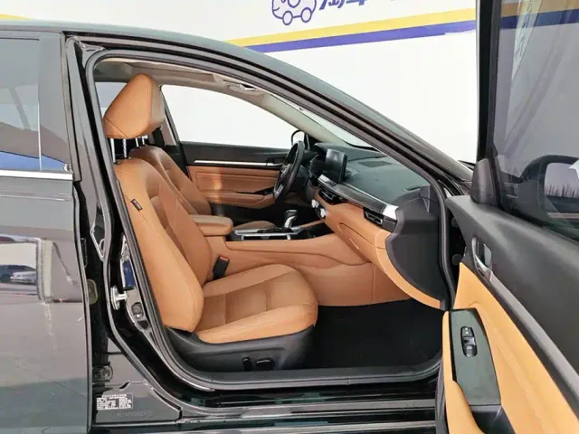 Nissan Teana — Фото автомобиля 8