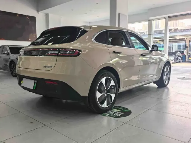 Aito M5 — Фото автомобиля 14