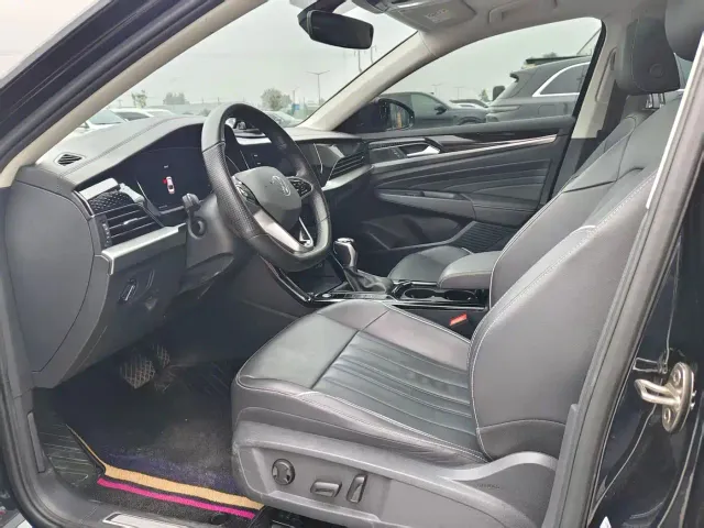 Volkswagen Passat — Фото автомобиля 4