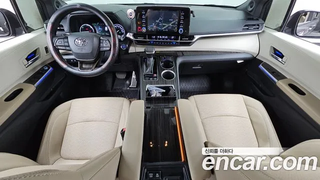 Toyota Sienna Generation 4 — Фото автомобиля 7