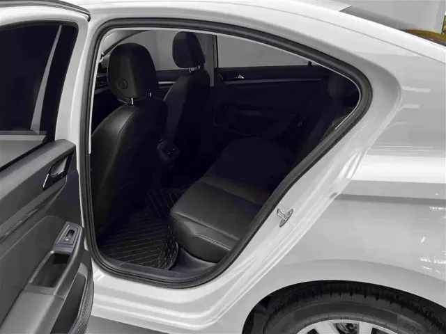 Volkswagen Bora 2021 1.5L Automatic Comfort Smart Edition — Фото автомобиля 19