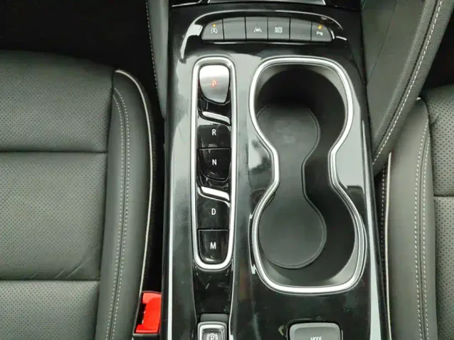 Buick Envision Plus — Фото автомобиля 16