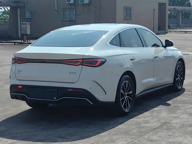 BYD Seal 06 — Фото автомобиля 6