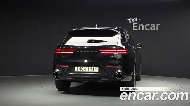 Genesis GV70 — Фото автомобиля 3