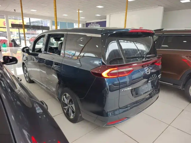 GAC Trumpchi M6 — Фото автомобиля 4