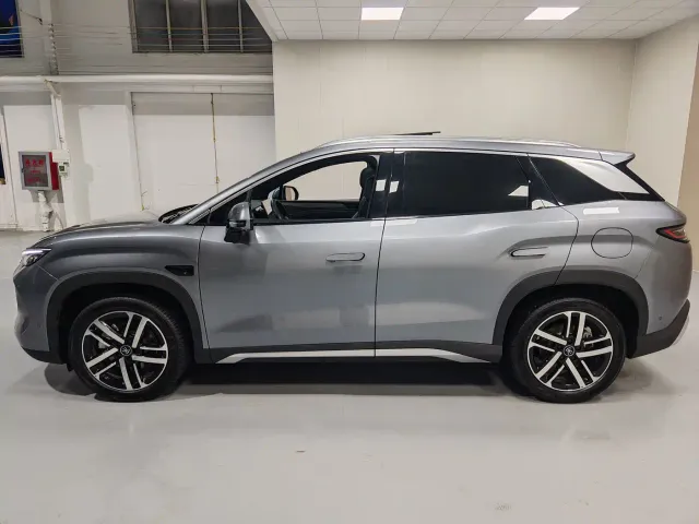 BYD Song L DM-i — Фото автомобиля 15