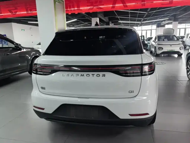 Leapmotor C11 — Фото автомобиля 5