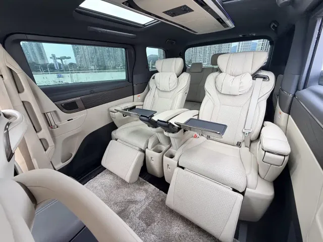 Toyota Vellfire — Фото автомобиля 9