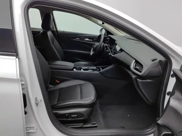Buick Regal — Фото автомобиля 23