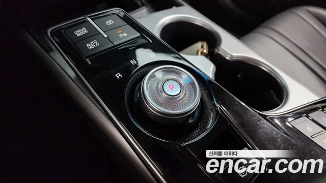 Kia K8 — Фото автомобиля 9