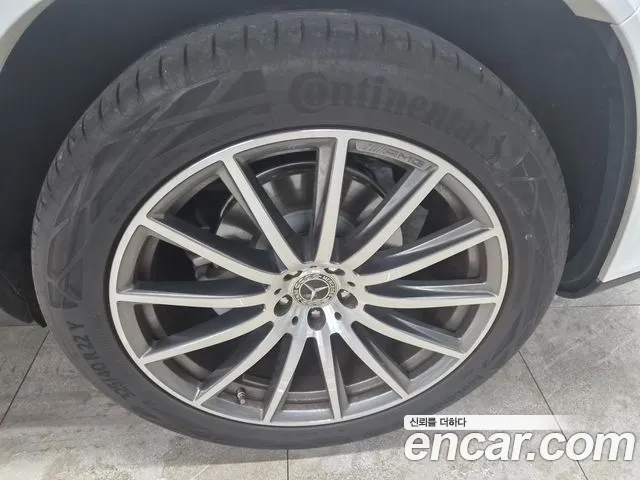 Mercedes-Benz GLS-Class — Фото автомобиля 20