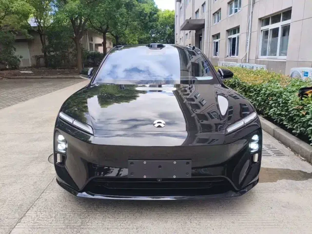 Nio ET5 Touring — Фото автомобиля 2