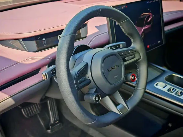 Xiaomi SU7 — Фото автомобиля 8