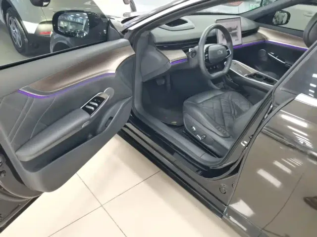 Changan Qiyuan A07 — Фото автомобиля 15