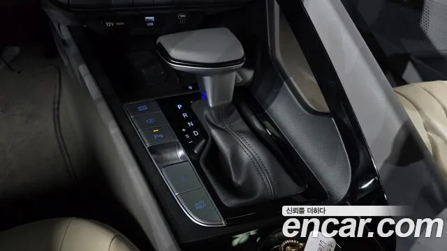 Hyundai Avante CN7 — Фото автомобиля 12