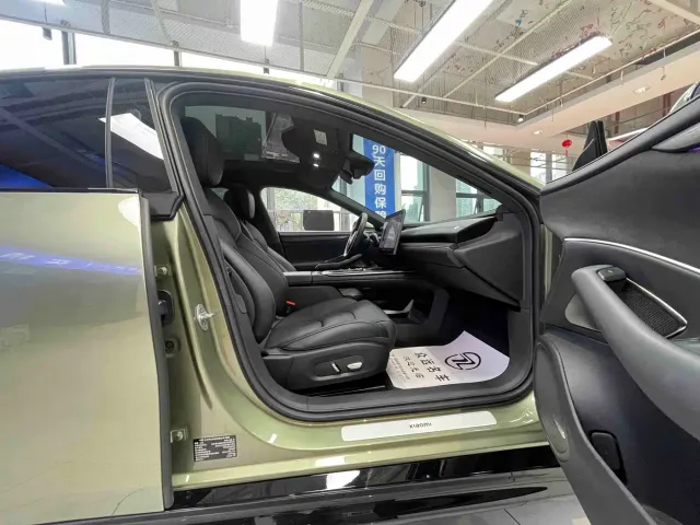 Xiaomi SU7 — Фото автомобиля 11