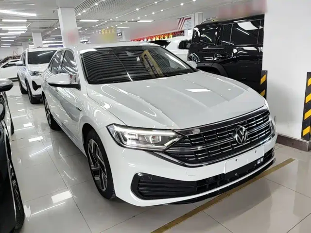 Volkswagen Sagitar — Фото автомобиля 3