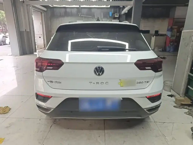 Volkswagen T-Roc — Фото автомобиля 5