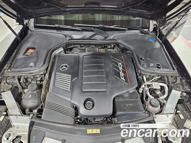 Mercedes-Benz E-Class — Фото автомобиля 5