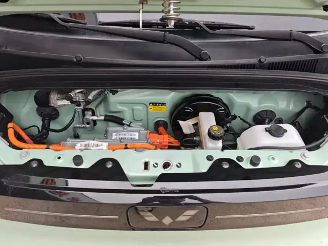 Wuling Hongguang Mini EV — Фото автомобиля 10