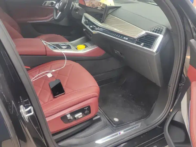 BMW X5 — Фото автомобиля 8