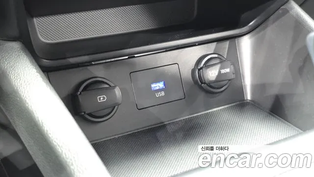 Hyundai Kona New — Фото автомобиля 19
