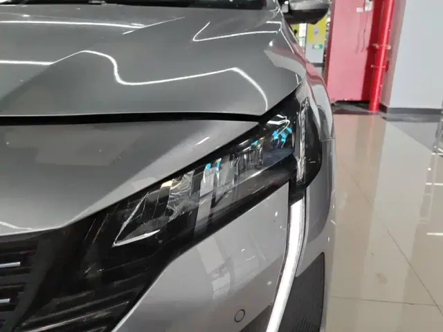 Peugeot 408 — Фото автомобиля 5