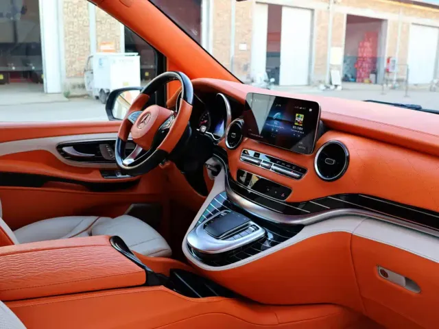 Mercedes-Benz V-Class — Фото автомобиля 15