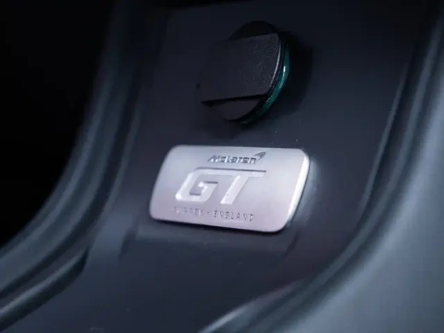 McLaren GT — Фото автомобиля 12