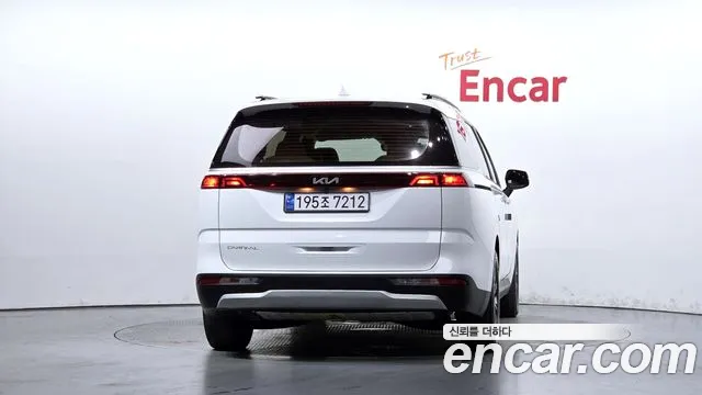 Kia Carnival 4th Gen — Фото автомобиля 4