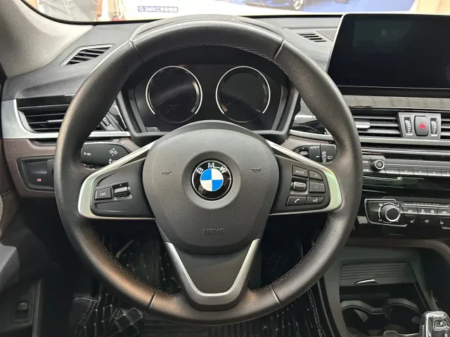 BMW X1 — Фото автомобиля 14