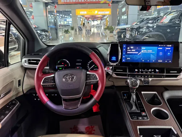 Toyota Granvia — Фото автомобиля 13