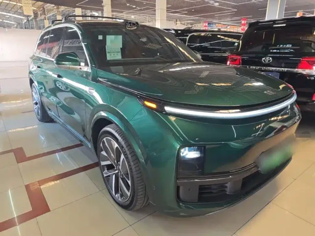 Li Auto L9 — Фото автомобиля 3