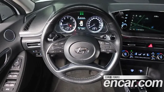 Hyundai Sonata Sonata (DN8) 2.0 LPG(Для проката) — Фото автомобиля 13