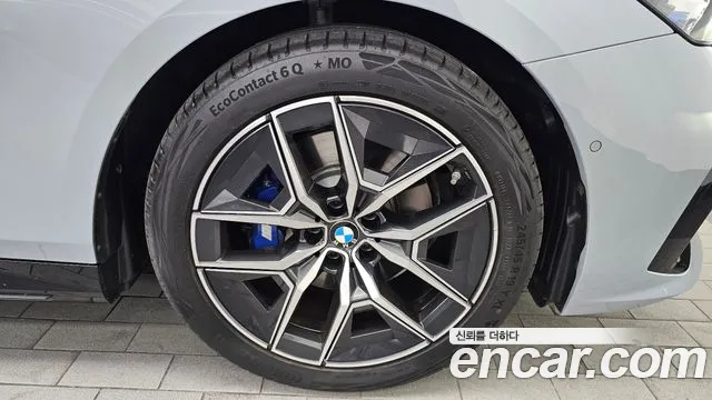 BMW 5-Series — Фото автомобиля 17