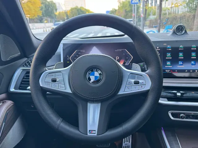 BMW X5 — Фото автомобиля 19