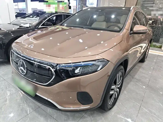 Фотография автомобиля — Mercedes-Benz EQA