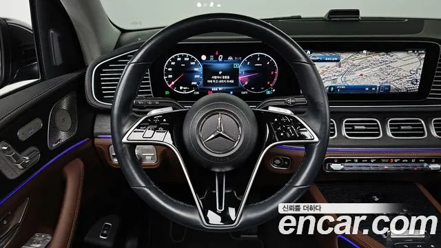 Mercedes-Benz GLE-Class — Фото автомобиля 12