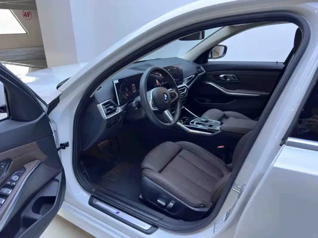 BMW 3 Series — Фото автомобиля 9